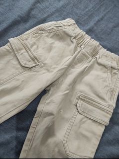 (Kategori: ) berada di . Dikirim oleh rizquna_secondhand (ID iklan 1355386517, Gambar 1). Deskripsi: .