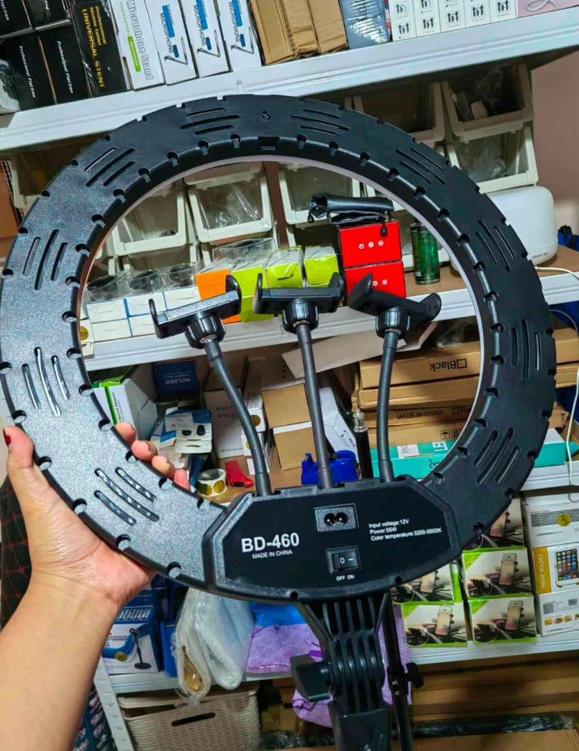 46Cm Ring light with 2meters stand (Category: Lighting & Studio Equipment) located in Manila. Submitted by ashleyeshk1320 (Listing ID 1355463263, Image 3). Description: 46CM ring light with 2meters stand nay ksama naren 3pcs na phone holder Onhand brand New open FOR cod via lalamove.