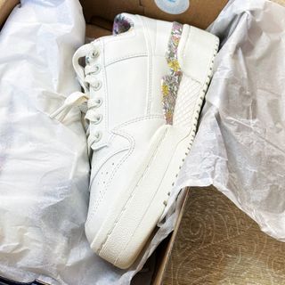 （分類：）位於 。 由 inyoureye 提交（商品編號 1355331038，圖片 1）。簡介： 。