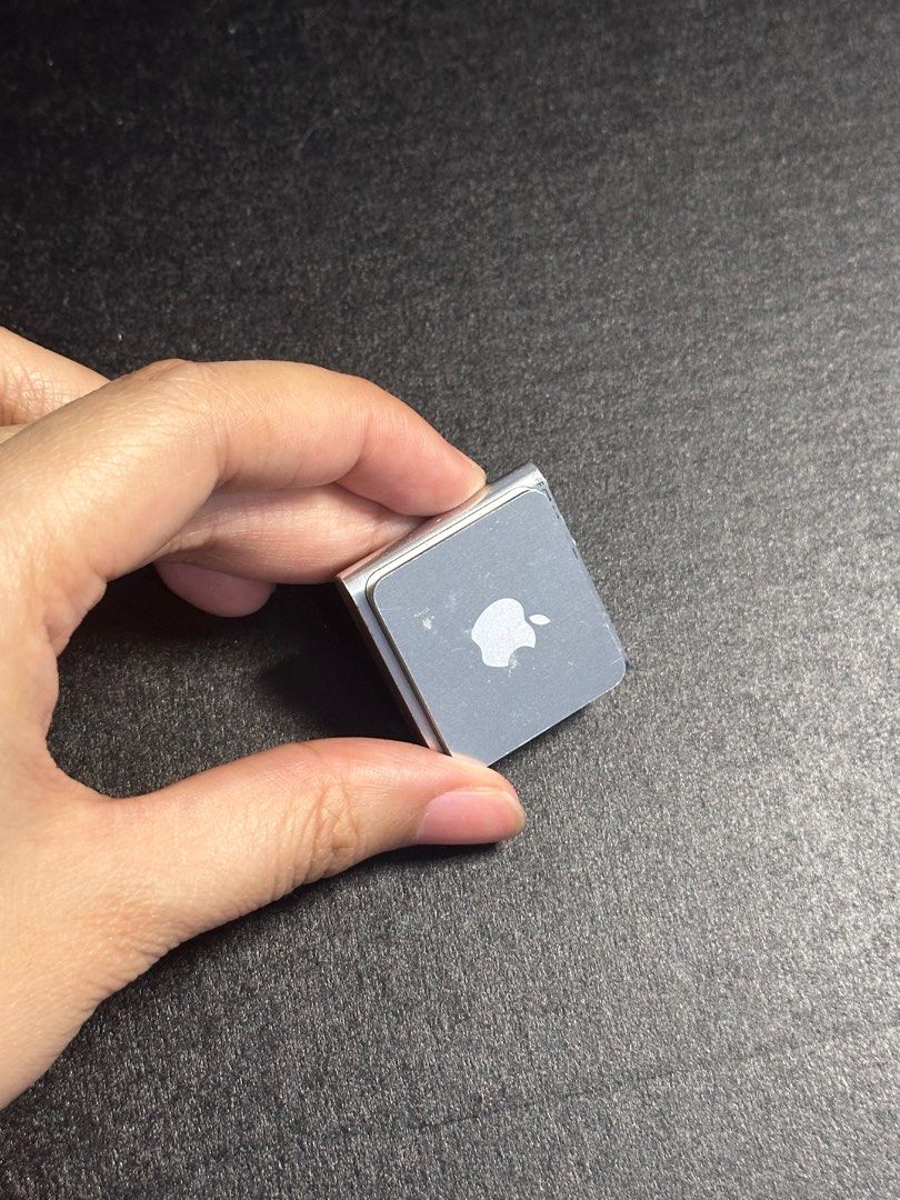 Apple Ipod Shuffle 4th Gen (Category: Portable Music Players) located in Cainta. Submitted by saejaelye (Listing ID 1355448470, Image 3). Description: APPLE Ipod Shuffle (4th Generation) Requires iTunes Location: Cainta, RIZAL - open for delivery only .