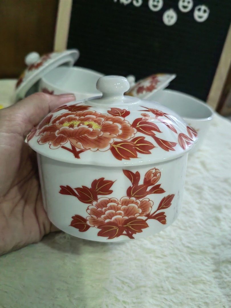 Arita!! Arita!! (Category: Other Kitchenware & Tableware) located in Lucena. Submitted by 4streetfinds (Listing ID 1355462189, Image 2). Description: Arita candy/spice jar/bowl Good for table accent or display Good as new condition Unused Hand painted ₱150 EACH.