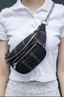 （分類：）位於 。 由 sallieeee 提交（商品編號 1355447294，圖片 1）。簡介： 。