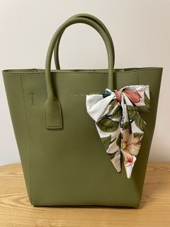 （分類：）位於 。 由 tnm258 提交（商品編號 1355335791，圖片 1）。簡介： 。