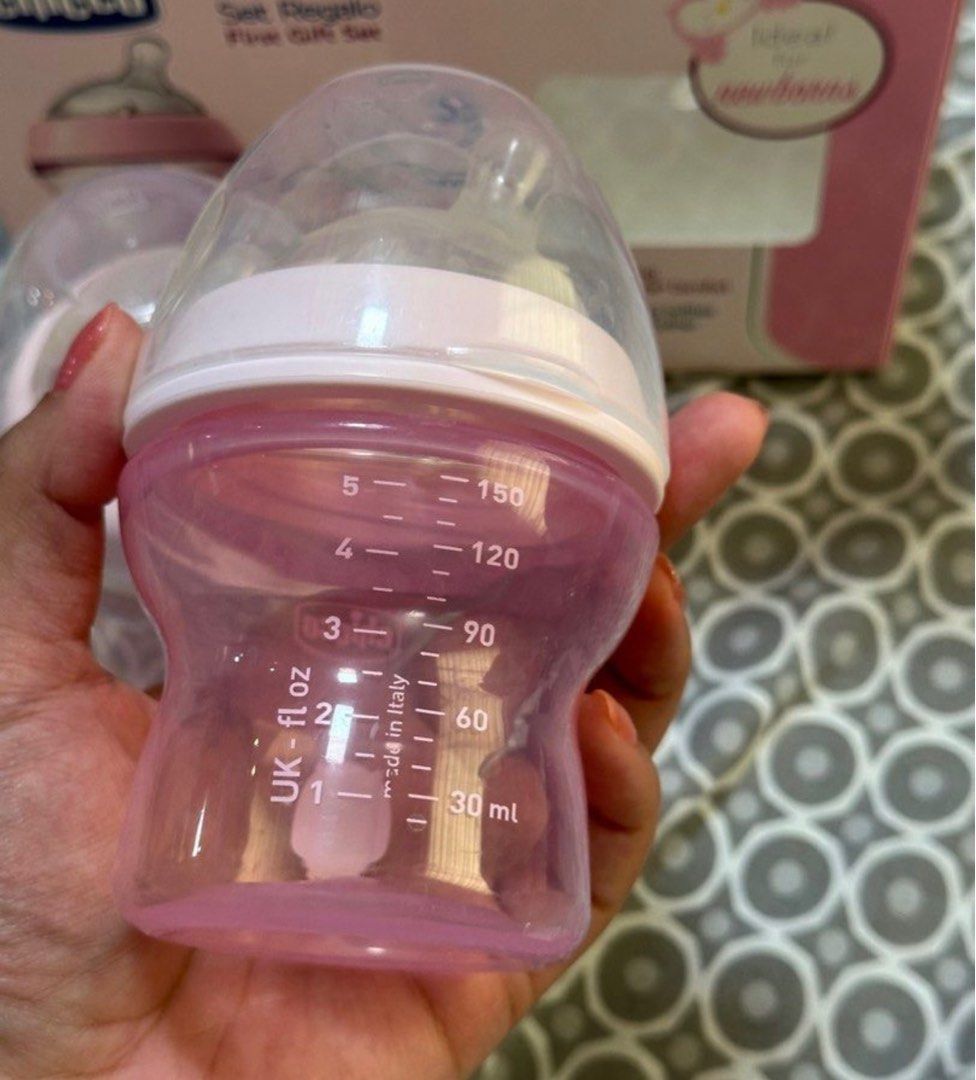 Chicco feeding bottle (Category: Breastfeeding & Bottle Feeding) located in Lipa City. Submitted by upcycle_alley (Listing ID 1355340973, Image 3). Description: Rfs: not compatible with pigeon wide neck nipples.