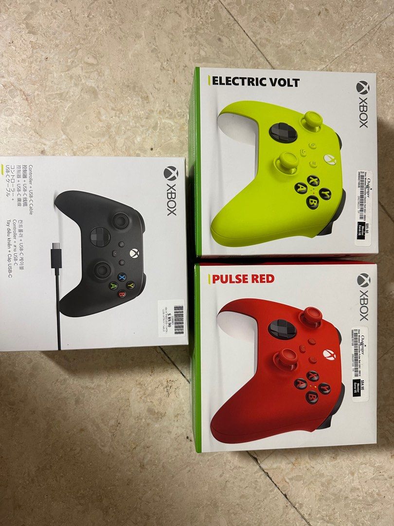 #Declutter- XBOX Controllers (Category: Controllers) located in Singapore. Submitted by capt.daniel (Listing ID 1355425903, Image 1). Description: Working perfectly. DM to enquire more. Have every generation of controllers too including Limited Edition .