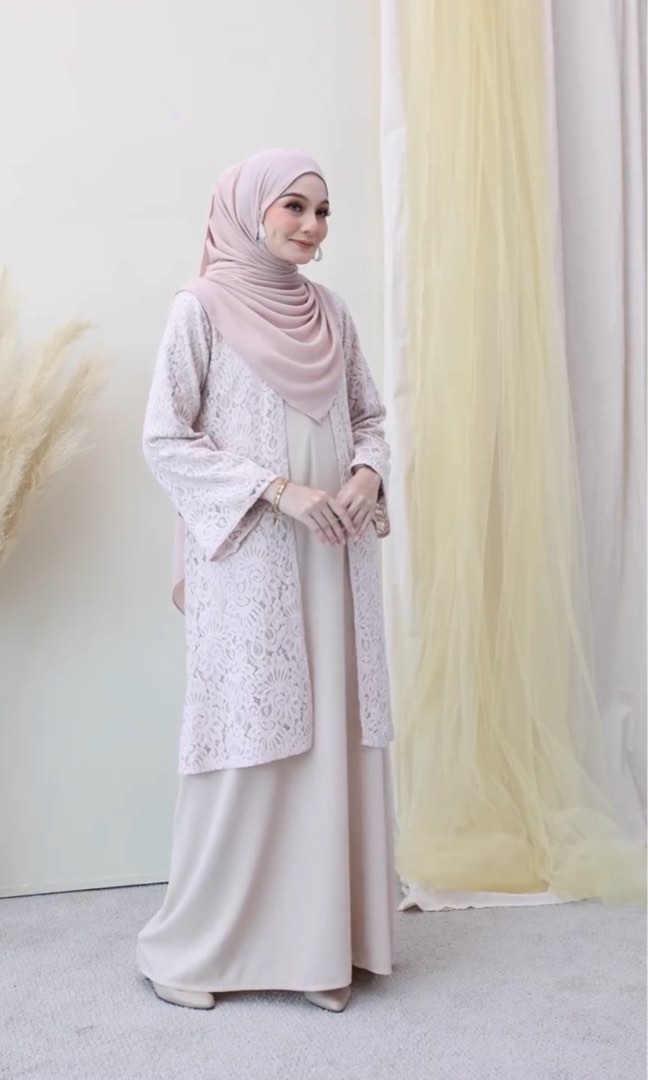 The Sleeveless Raya Dress main image 1