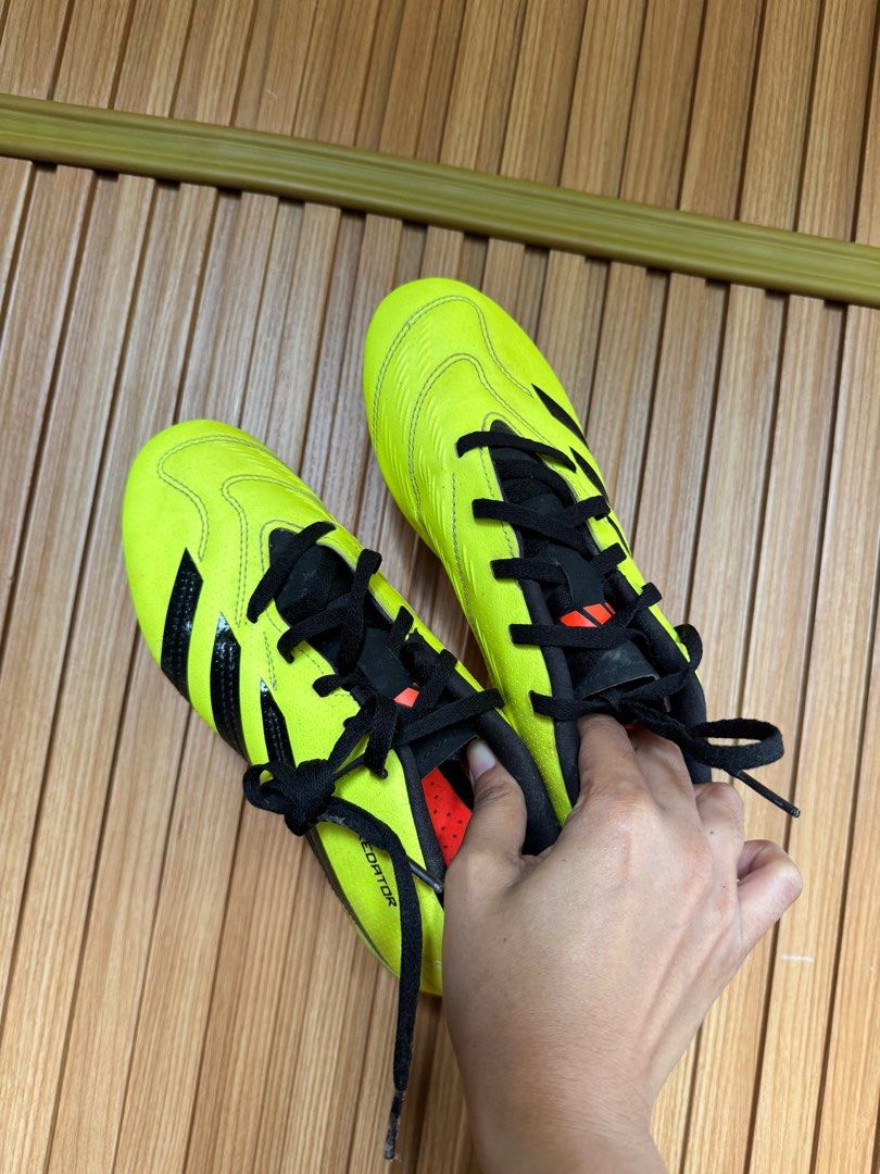 Football shoes (Category: Babies & Kids Fashion) located in Manila. Submitted by declutterwithm3 (Listing ID 1355454297, Image 1). Description: Only used once .