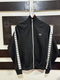 (Category: ) located in . Submitted by shocking.bargains (Listing ID 1355345910, Image 1). Description: .