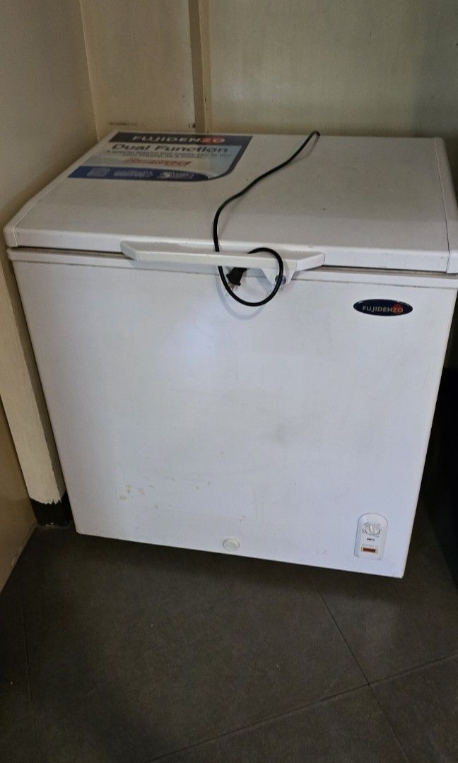 Fujidenzo Chest freezer 6 cu. ft. (Category: Refrigerators and Freezers) located in Quezon City. Submitted by rickstuff (Listing ID 1355309451, Image 1). Description: Unit is in good working condition. Price is negotiable. Reason for selling: upgraded Pick up only or lalamove shouldered by buyer.