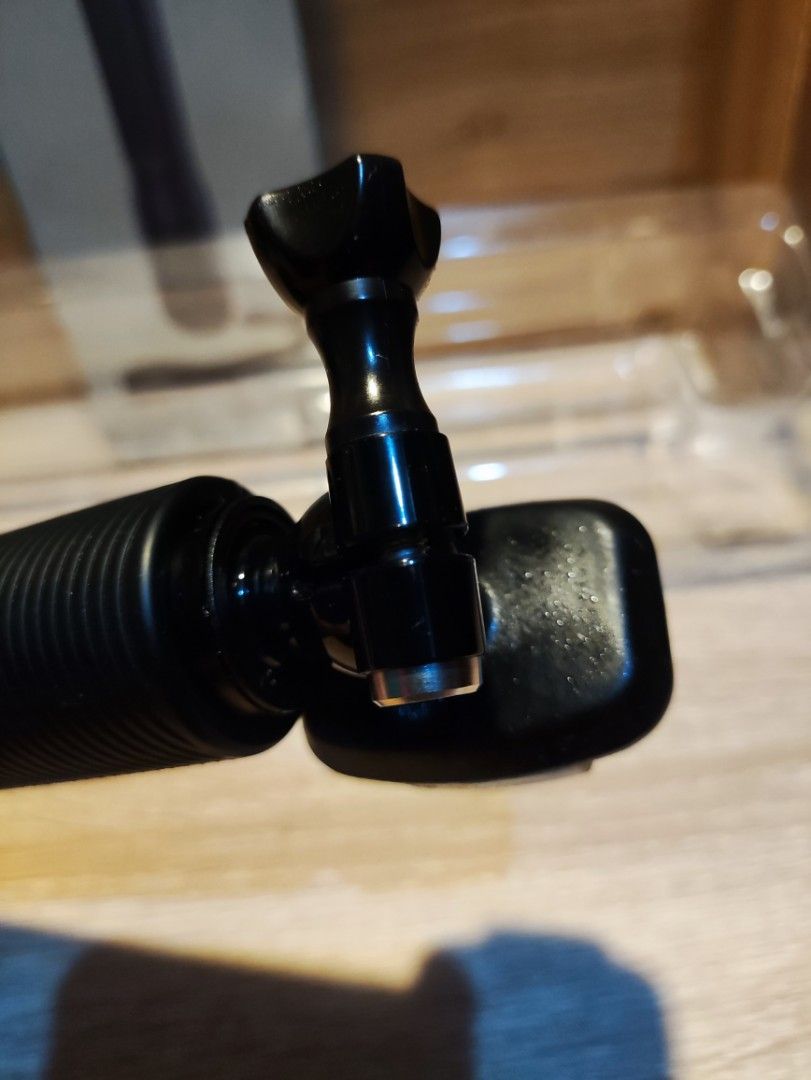 GoPro Stick El Grande (Category: Tripods & Monopods) located in Binmaley. Submitted by rhode88am14474 (Listing ID 1355348263, Image 3). Description: 🚚 Open to shipping couriers 💯 Excellent Condition ☎ DM me for more details.