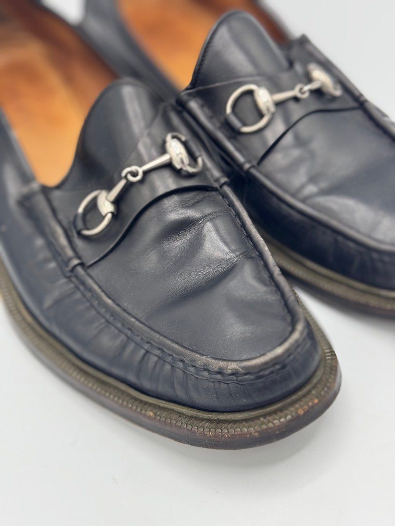 Gucci Flats (Category: Sneakers & Footwear) located in Manila. Submitted by mpac22222 (Listing ID 1355434418, Image 3). Description: Condition: 9/10 Issue: Minimal sign of used Size: 10.5 Sole: 32 cm .