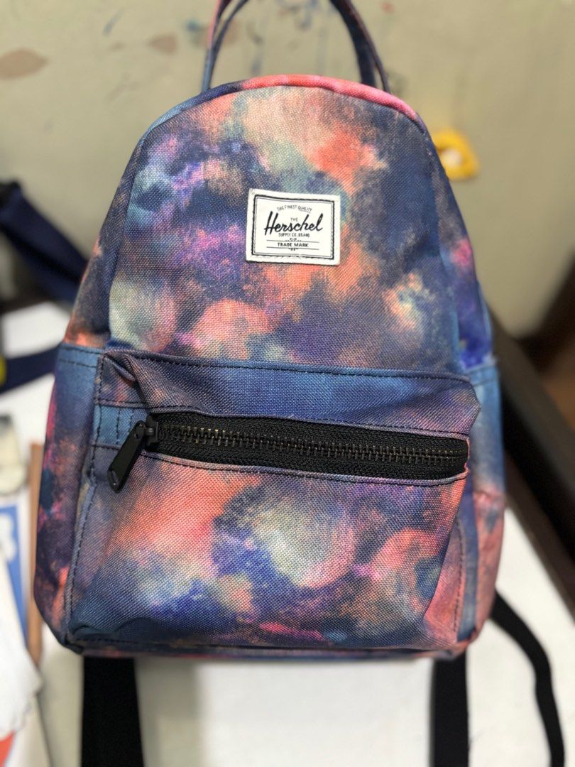 Herschel Backpack Nova (Mini) (Category: Backpacks) located in Mandaluyong City. Submitted by mayanimosity (Listing ID 1355419967, Image 3). Description: Herschel Mini Bacpack RFS: Decluterring Flaws: Has a slight fade sa zipper Ships from mandaluyong c/o buyer.