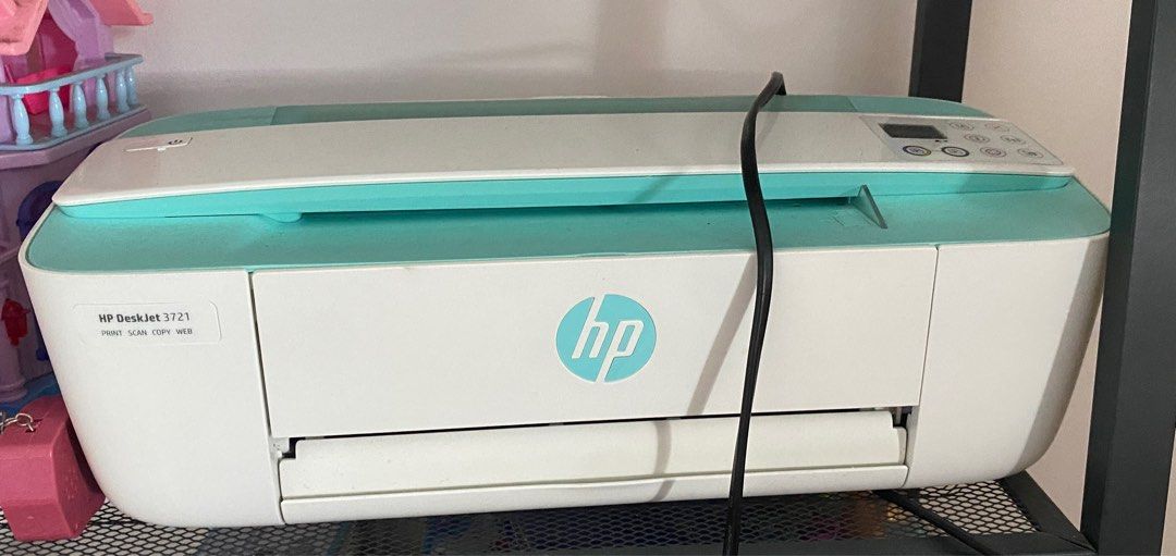 HP Printer (Category: Printers, Scanners & Copiers) located in Singapore. Submitted by fnazir (Listing ID 1355333533, Image 1). Description: HP deskjet 3721 Catridge dried out, need new catridge.