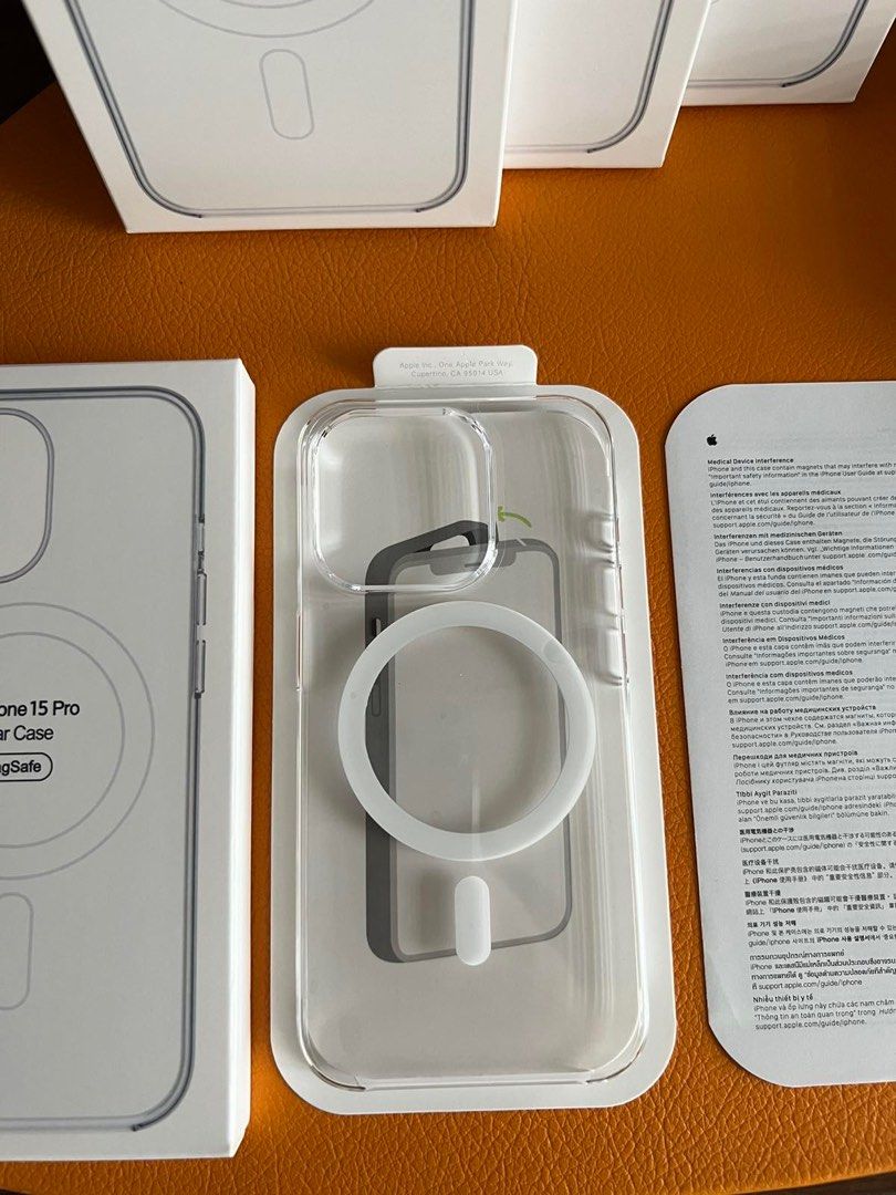 iPhone 15 Pro Magsafe Clear Case [NON YELLOWING] (Category: Cases & Sleeves) located in Manila. Submitted by ceeyashop (Listing ID 1355283876, Image 2). Description: Pm me, Available on hand Lalamove,Grab,J&T COD will do!.