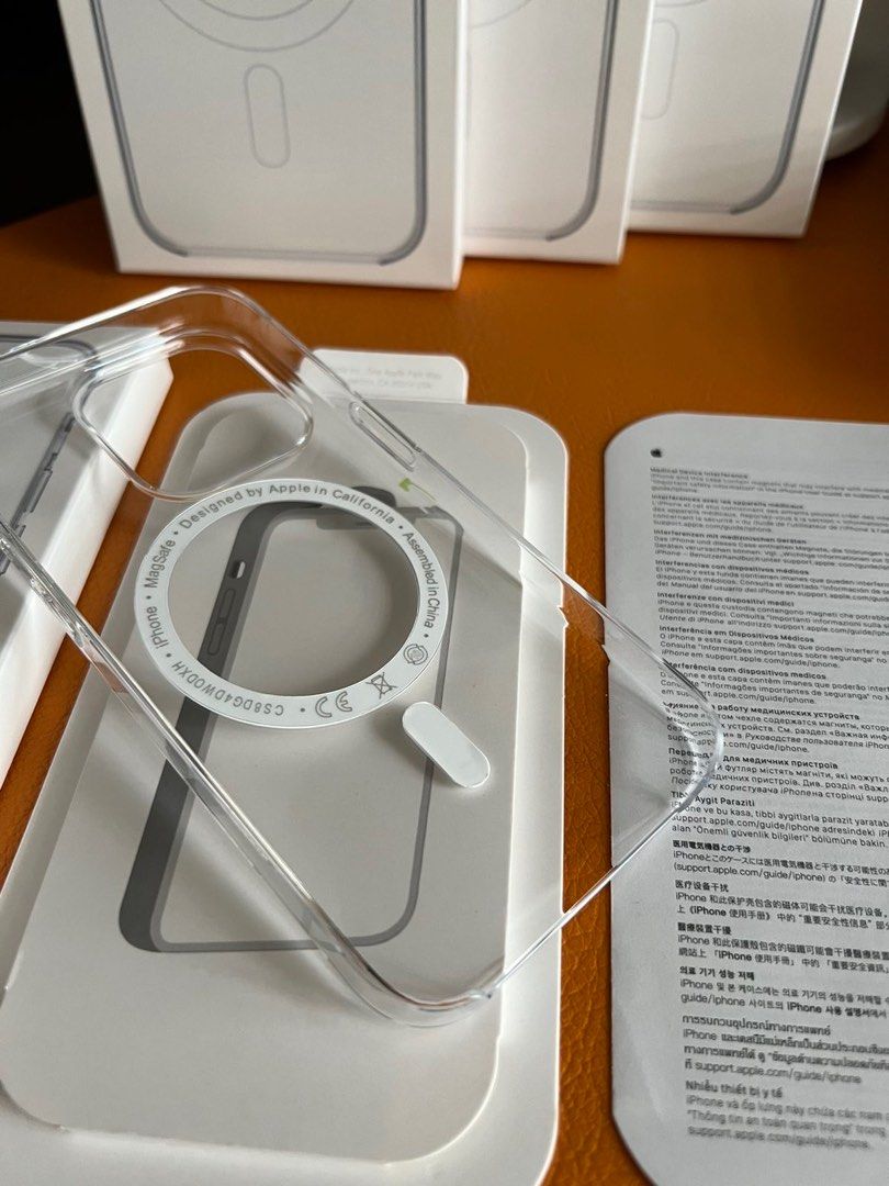 iPhone 15 Pro Magsafe Clear Case [NON YELLOWING] (Category: Cases & Sleeves) located in Manila. Submitted by ceeyashop (Listing ID 1355283876, Image 3). Description: Pm me, Available on hand Lalamove,Grab,J&T COD will do!.
