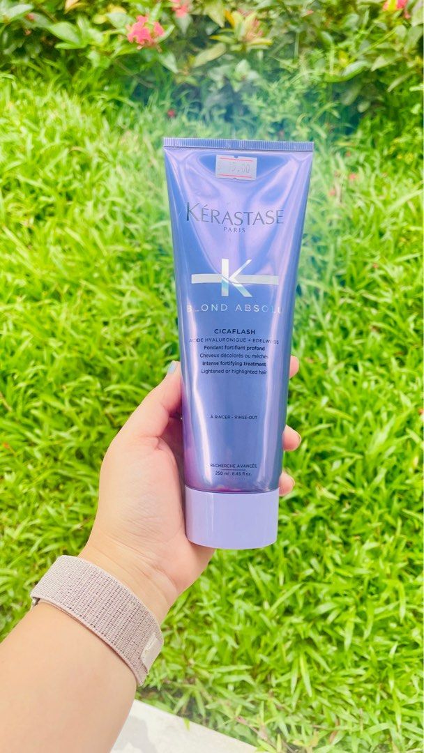 Kerastase Blond Absolu CICAFLASH (Category: Hair) located in Singapore. Submitted by redcrossshop (Listing ID 1355298205, Image 1). Description: Support the go green movement and give pre-loved items a second life. Do Shop for a good Cause. Self-collection at: Red Cross House 15 Penang Lane Singapore 238486 Mon-Fri 10am - 5pm DISCLAIMER: Items listed are in-kind donations hence there will be no warranty, exchange or refund once purchase is made. 