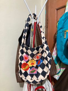 (Kategori: ) berada di . Dikirim oleh alittlehumming (ID iklan 1355342584, Gambar 1). Deskripsi: .