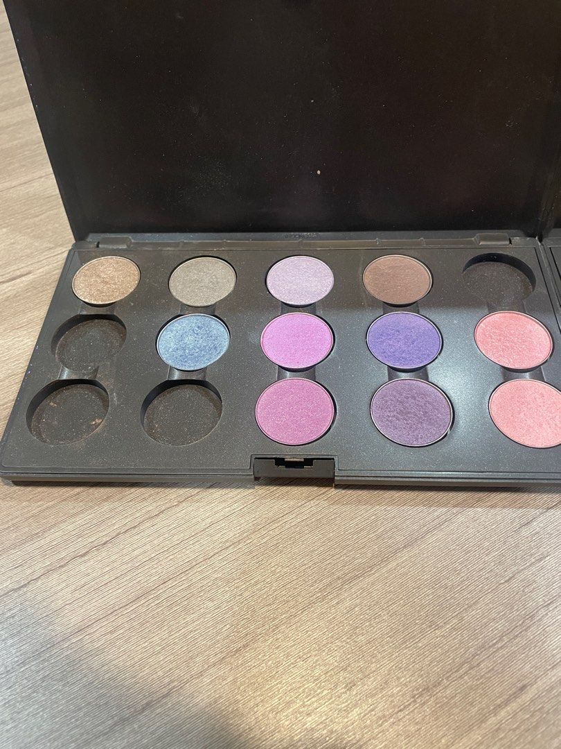 Mac eyeshadow pan 11 pcs (Category: Makeup) located in Quezon City. Submitted by chic_styleph (Listing ID 1355423606, Image 2). Description: Mac eyeshadow pan Electra Tilt Mineralism Lilily Stars n rocket Creme de violet Shale Parfait amour Satellite dreams Pink venus Da bling.