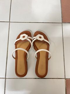 (Category: ) located in . Submitted by gracietehee (Listing ID 1355371513, Image 1). Description: .