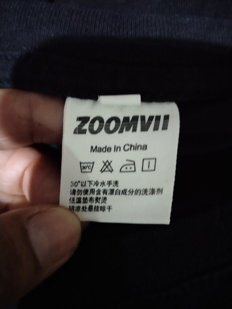 Mens Tshirts (Category: Tshirts & Polo Shirts ) located in Cavite. Submitted by virginiacubero08 (Listing ID 1355336503, Image 2). Description: mens tshirt makapal tela maganda quality(walang himolmol) black na black size M on tag kasya xL size width 23" length 27 1/2".