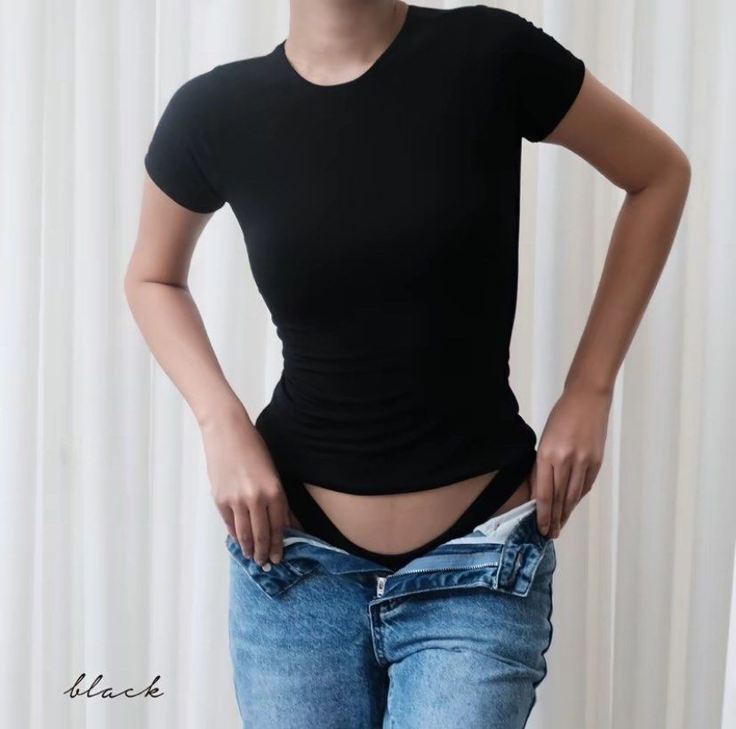 Mera Top (Category: Shirts) located in Manila. Submitted by _dclutters (Listing ID 1355288589, Image 2). Description: bought from tiktok shop, only used twice ((: rfs: size too small.
