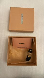 miumiu 皮手環64211550459009110