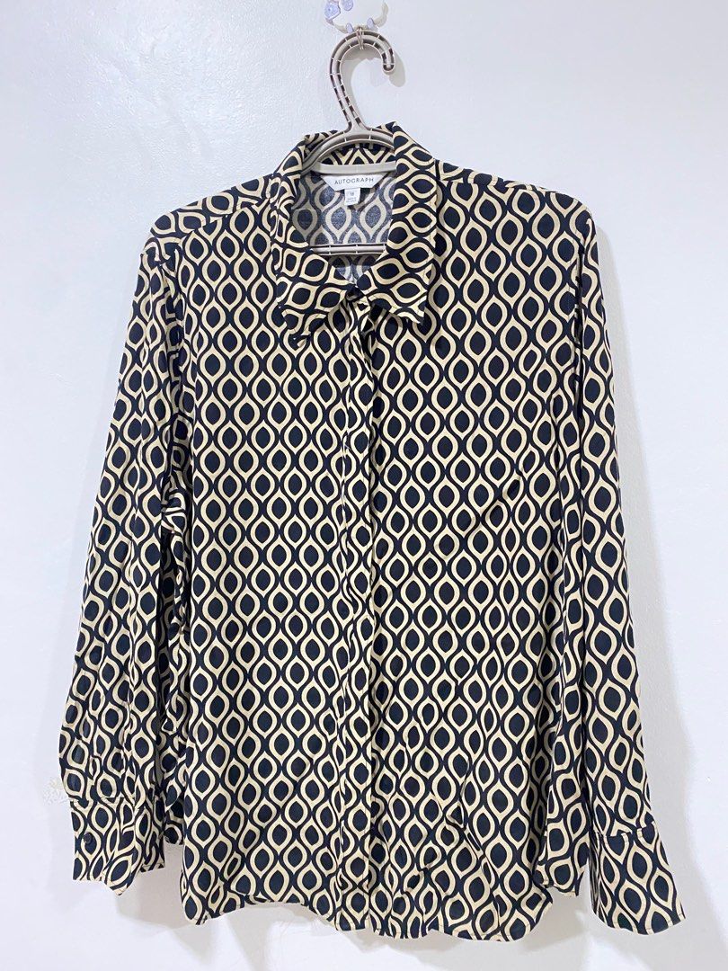 M&S Printed Collared Shirt / Officewear | Formal (Category: Longsleeves) located in Marikina City. Submitted by charmingcess (Listing ID 1355379182, Image 1). Description: Gift sa mother ko, di nya pa nagamit Sobrang lamig ng tela at parang no need to plantsa na, bagsak yung tela nya Size L, .