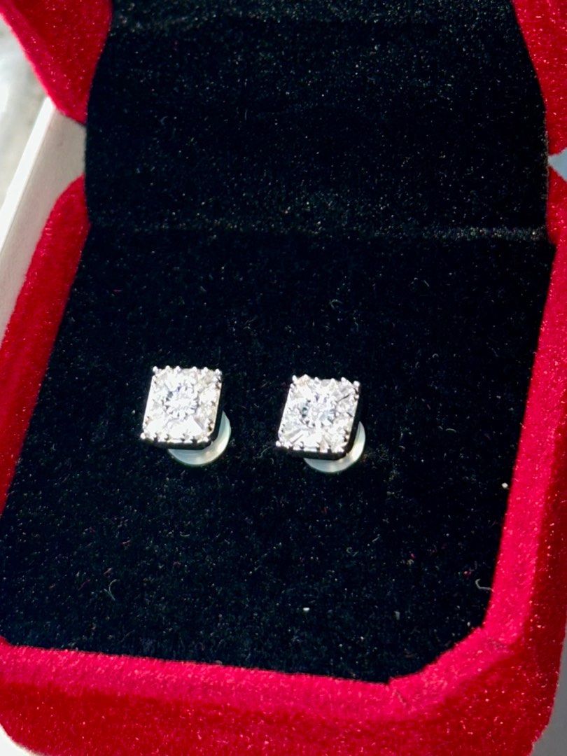 NATURAL DIAMOND WG EARRINGS (Category: Earrings) located in San Juan City. Submitted by declutterbykrispy (Listing ID 1355370000, Image 3). Description: NATURAL DIAMOND ROUND BRILLIANT CUT 0.34 carats 18k setting WG. Used once Rf: Looks bigger on me decluttering 💯 % natural diamonds With certificate and stamp .