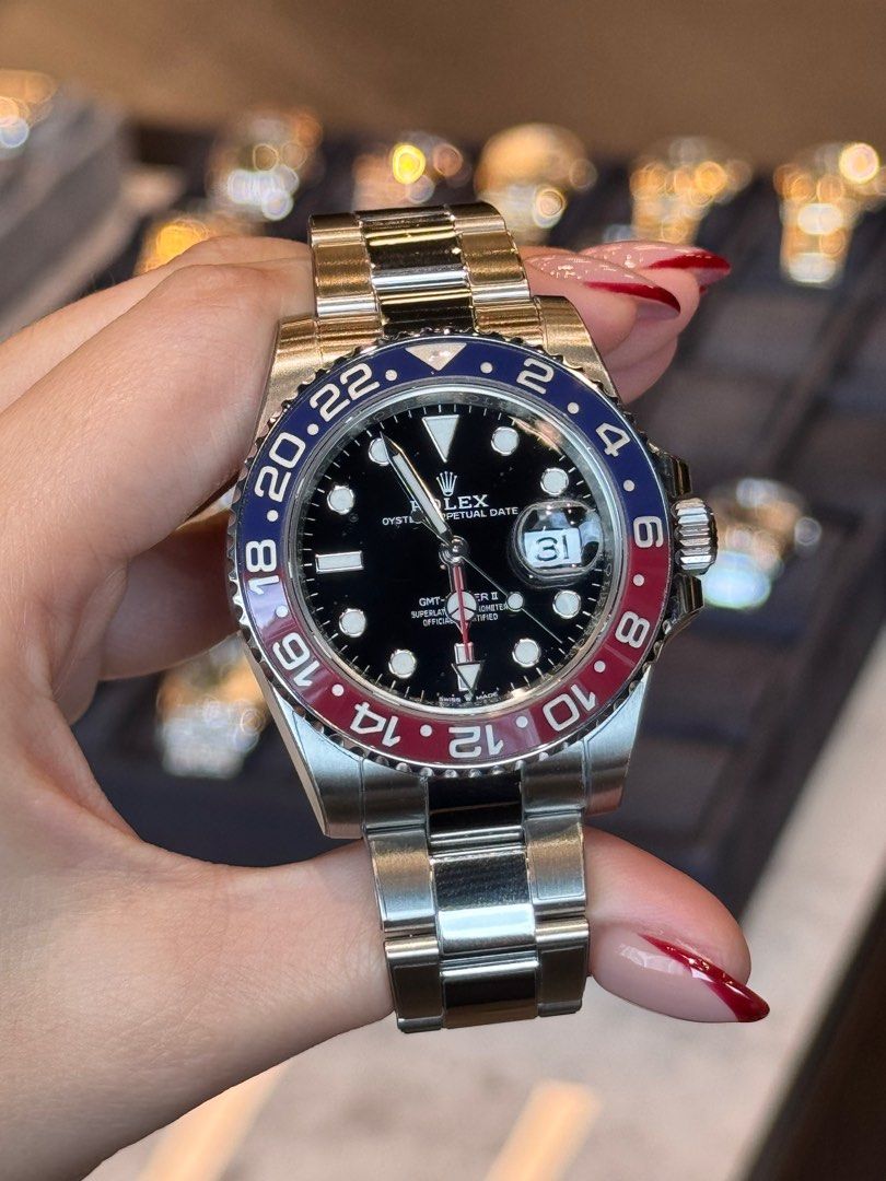Pepsi Oyster (Category: Luxury Watches) located in Makati City. Submitted by 1timepieceglobal (Listing ID 1355330255, Image 1). Description: Mint Condition 2022 Complete Set.