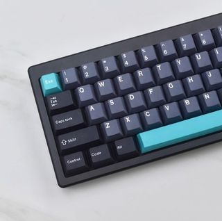 (Category: ) located in . Submitted by keebs.sg (Listing ID 1355416719, Image 1). Description: .