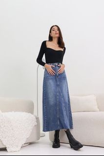 (Category: ) located in . Submitted by ohaycloset (Listing ID 1355455257, Image 1). Description: .