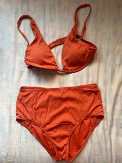 (Category: ) located in . Submitted by janedoe_no_trades (Listing ID 1355322033, Image 1). Description: .
