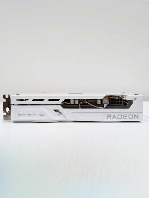 Sapphire Pure AMD RX-6600 [White GPU], Computers & Tech, Parts ...
