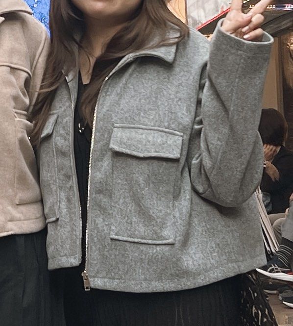 Shein Gray Zip-up Jacket (Category: Coats, Jackets and Outerwear) located in Caloocan City. Submitted by declutter_joy (Listing ID 1355435067, Image 2). Description: ☑️ Used once nung nagtravel lang ako Rfs: Wrong size. Masyado malaki sa akin. Dapat Medium lang binili ko. NO COD. PAYMENT FIRST (GCASH). Courier: Lalamove/Grab/Gogoxpress.