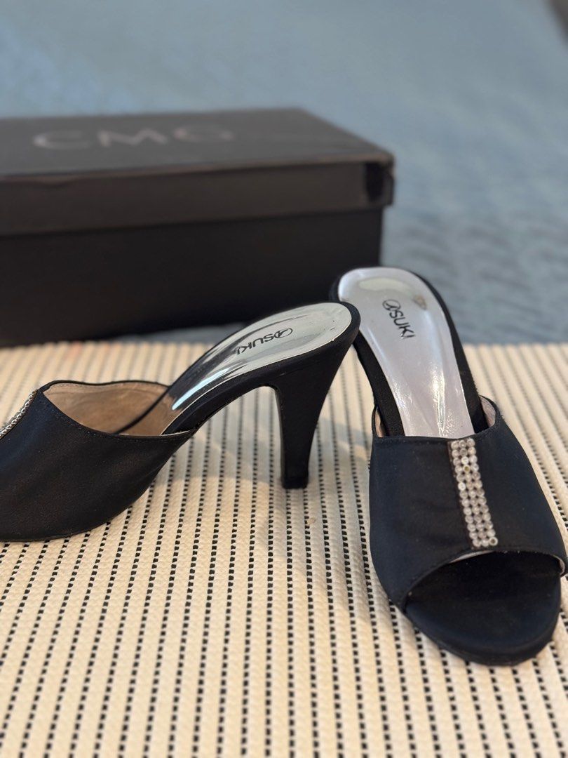 Suki brand sandaks size 5 (Category: Sandals) located in Manila. Submitted by goinggreener (Listing ID 1355317564, Image 2). Description: Negotiable.