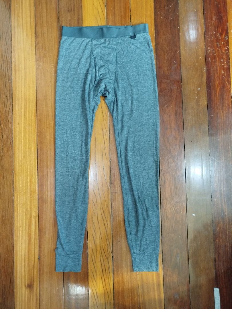 UNIQLO Mens HEATTECH Pants, Gray, Small (Category: Underwear) located in Valenzuela. Submitted by cletini (Listing ID 1355420680, Image 1). Description: WYSIWYG. Pentel markings on label. I took a photo of the crotch area because it best shows the quality of the pants and indicates how long they’ve been used or if they’re still in good condition. 08-37-6F007C 371-172761164-06) 1056-0APA-ARB MADE IN VIETNAM Waist 68-76 cm BODY/ 34% RAYON 33% POLYE