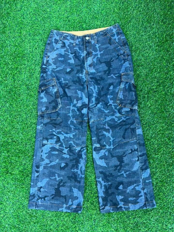 Vintage Baggy Chevignon (Category: Jeans) located in Santa Maria. Submitted by imzj123 (Listing ID 1355391552, Image 2). Description: 32-33x40.