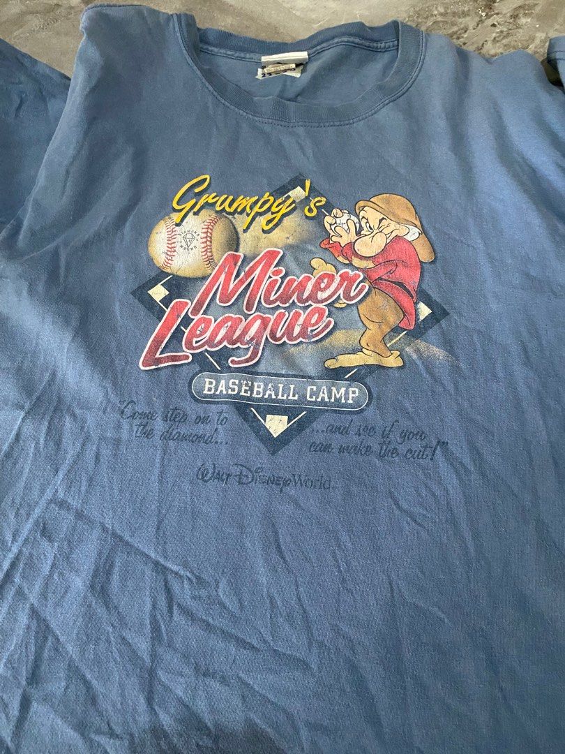Vintage Disney shirt (Category: Tshirts & Polo Shirts ) located in Digos. Submitted by matjem22 (Listing ID 1355350699, Image 1). Description: 23x30 1k shipped Issue nasa pic..