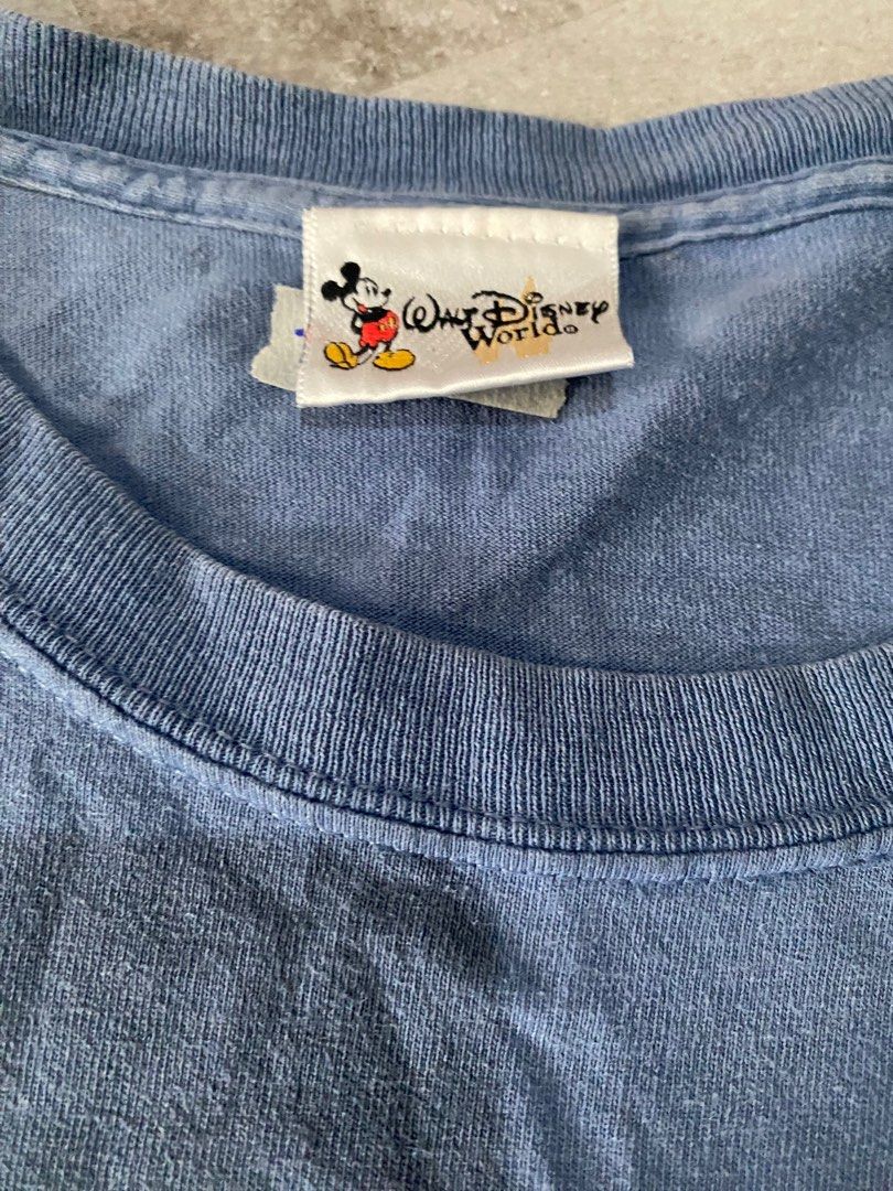 Vintage Disney shirt (Category: Tshirts & Polo Shirts ) located in Digos. Submitted by matjem22 (Listing ID 1355350699, Image 2). Description: 23x30 1k shipped Issue nasa pic..