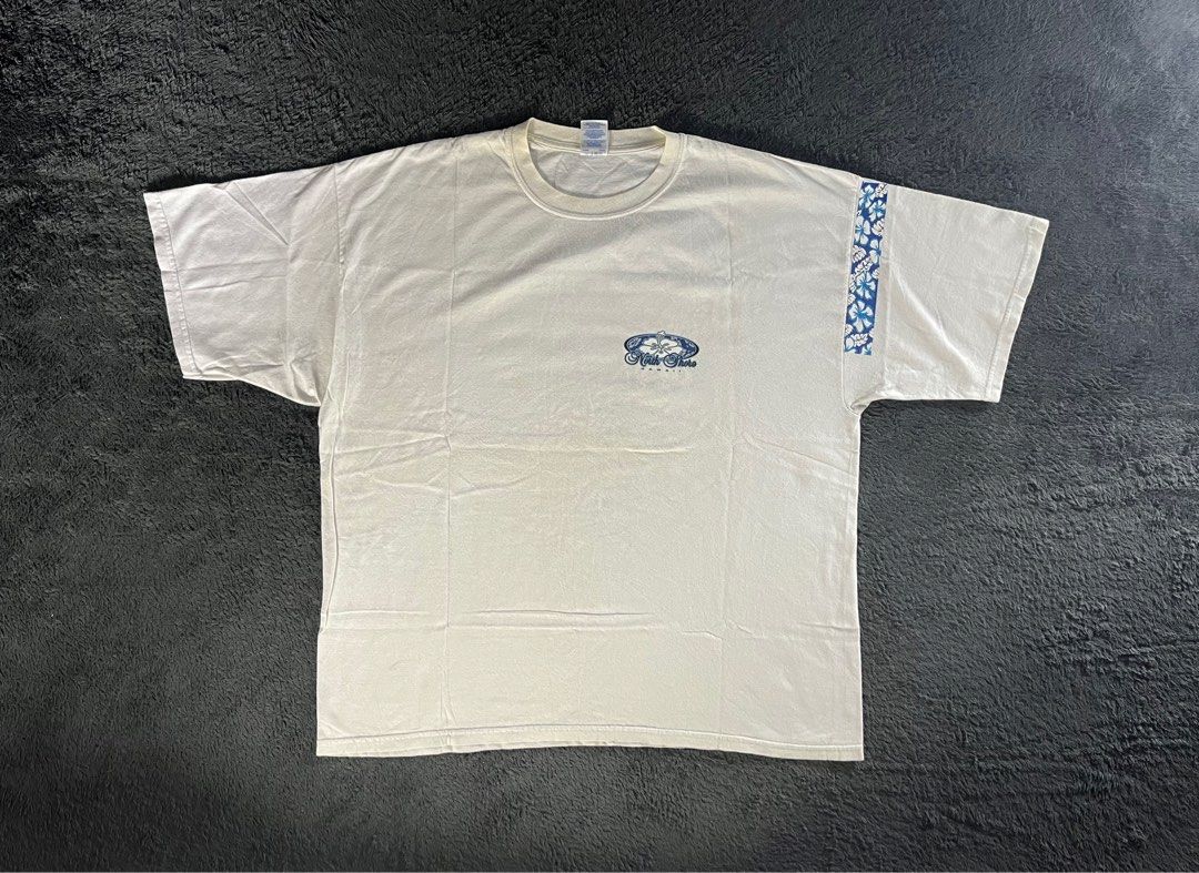 "Vintage "Hawaiian" Northshore Tee (Category: Tshirts & Polo Shirts ) located in Paranaque City. Submitted by arghbor_10 (Listing ID 1355415697, Image 2). Description: Vintage “Hawaiian” Northshore Tee Size: 2XL (29x25 Condition: Pristine Mine: 199 🔳 More items available on our profile, have a peek! 🔳 Color may vary due to lighting. 🔳 Feel free to message me directly for the issue and details. 🔳 Add extra fee for shipment. #ArghborNa.