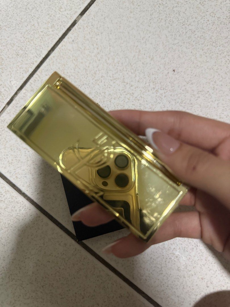 YSL beaute mirror (Category: Makeup) located in Manila. Submitted by aerocroft (Listing ID 1355359347, Image 2). Description: YSL beaute mirror GRAB/LBC/LALAMOVE.