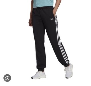(Category: ) located in . Submitted by pre__loved24 (Listing ID 1355607022, Image 1). Description: .