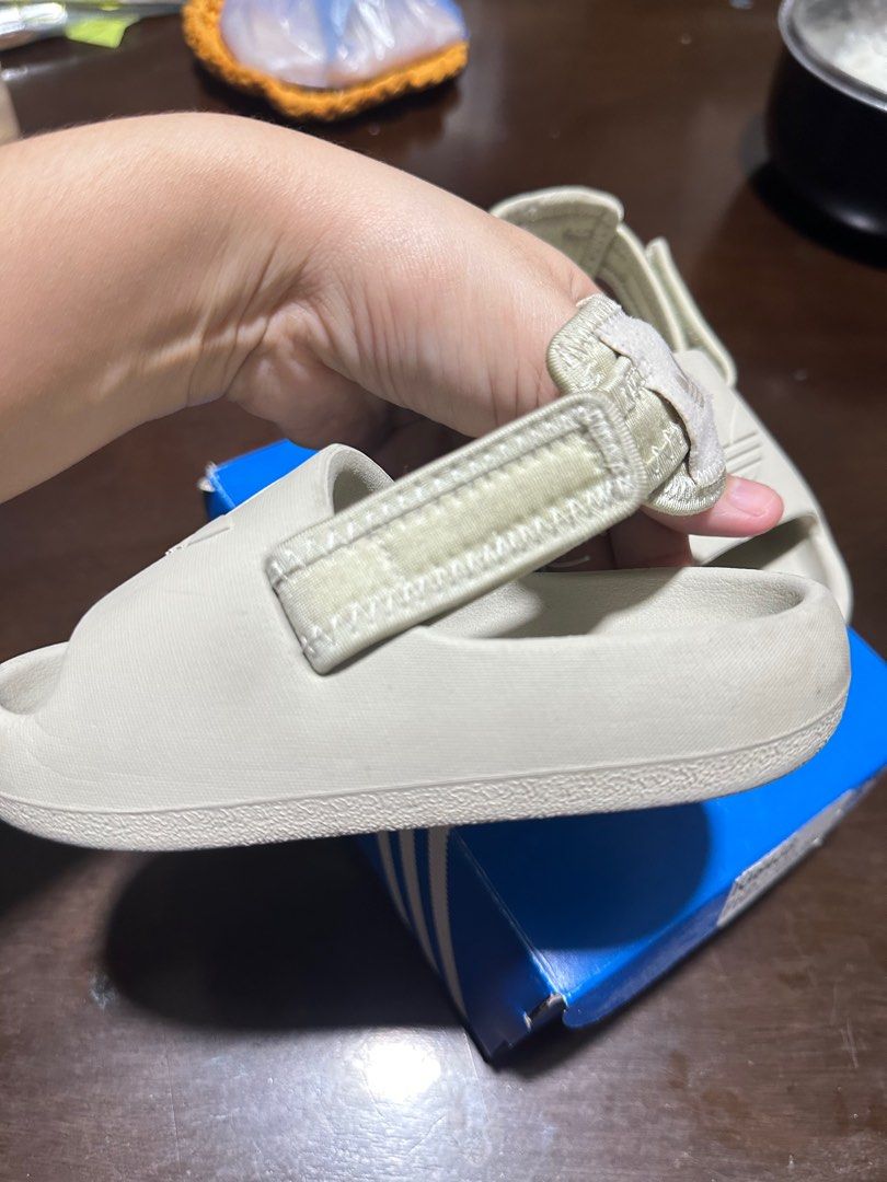 Adifom Adilette 1 kids (Category: Babies & Kids Fashion) located in Bulacan. Submitted by ipcwjny (Listing ID 1355470744, Image 3). Description: Size po nasa Box US 8K .