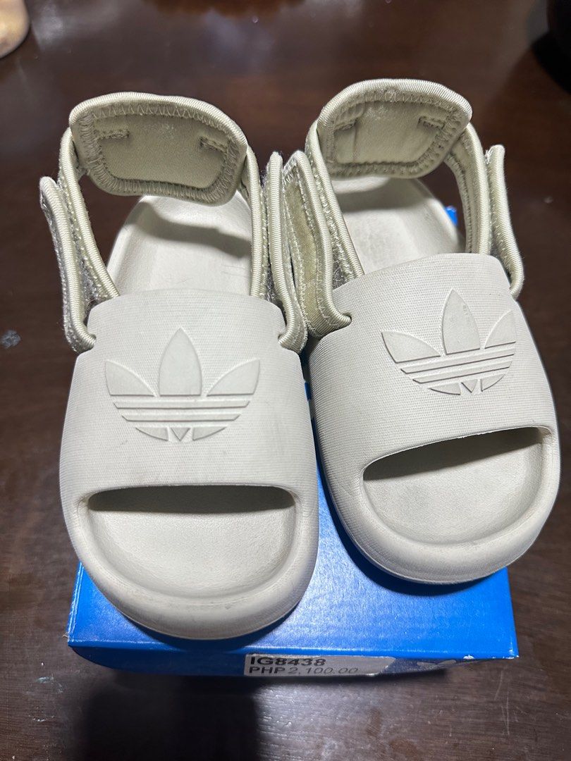 Adifom Adilette 1 kids (Category: Babies & Kids Fashion) located in Bulacan. Submitted by ipcwjny (Listing ID 1355470744, Image 1). Description: Size po nasa Box US 8K .