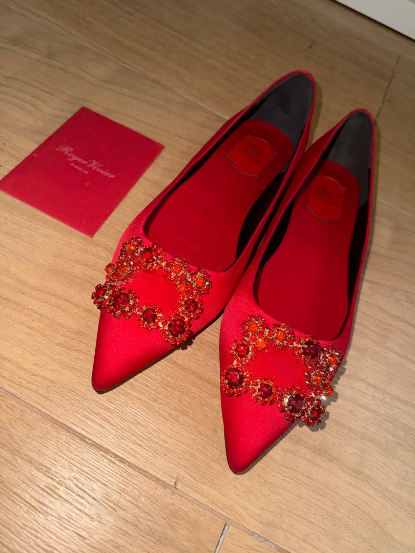 Authentic Roger Vivier Sandals SIZE 9 (Category: Flats & Sandals) located in Manila. Submitted by copthatstuff (Listing ID 1355546524, Image 2). Description: Authentic - comes with satin shoe bag and card. No box. Professionally cleaned for hygiene purposes Purchased for 80,000. Selling at very low price. Legit - can verify serial number.