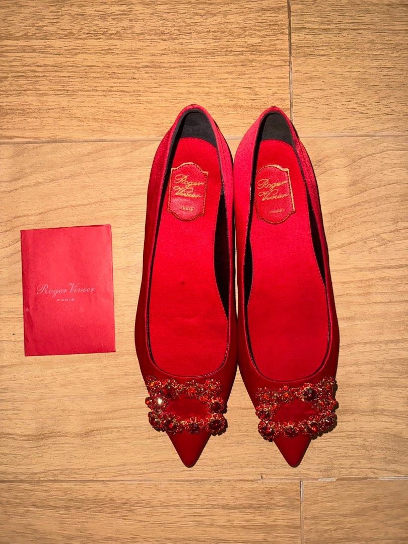 Authentic Roger Vivier Sandals SIZE 9 (Category: Flats & Sandals) located in Manila. Submitted by copthatstuff (Listing ID 1355546524, Image 1). Description: Authentic - comes with satin shoe bag and card. No box. Professionally cleaned for hygiene purposes Purchased for 80,000. Selling at very low price. Legit - can verify serial number.
