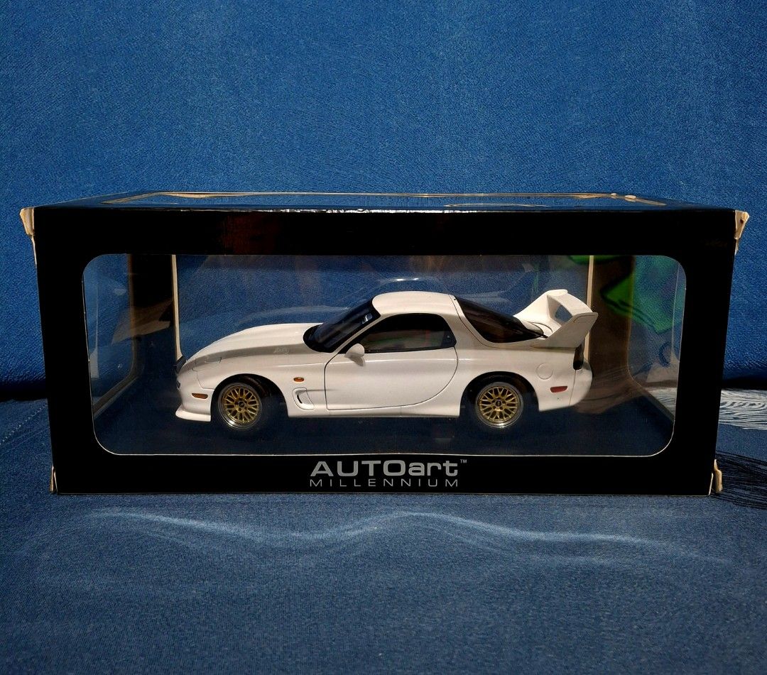 AUTOart 1:18 Mazda Efini RX-7 (FD) Tuned Version (Category: Vehicle & Diecast Models) located in Manila. Submitted by defnother (Listing ID 1355523460, Image 1). Description: – displayed only – send a message for more details mop: gcash mod: sdd.