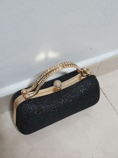 (Category: ) located in . Submitted by styleupcloset (Listing ID 1355547545, Image 1). Description: .