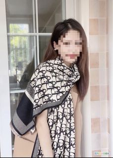 (Category: ) located in . Submitted by shopaholic-anonymous (Listing ID 1355507006, Image 1). Description: .