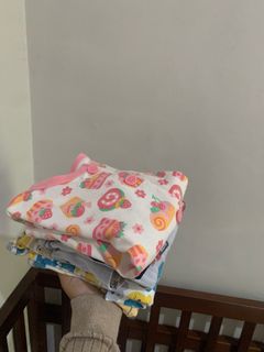 (Kategori: ) berada di . Dikirim oleh mochydeclutter (ID iklan 1355525863, Gambar 1). Deskripsi: .